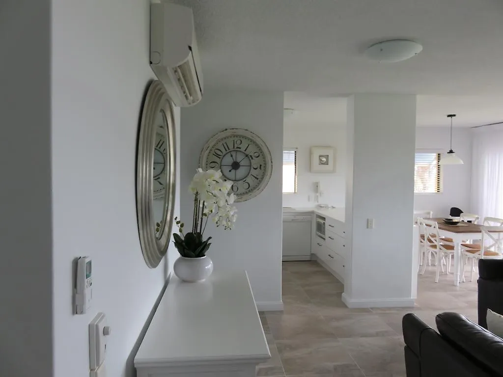 Sunseeker Holiday Apartments Sunshine Beach 4*,  Australia